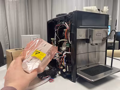 Naprawa ekspresów do kawy Siemens: co musisz wiedzieć, szukając pomocy w Polsce