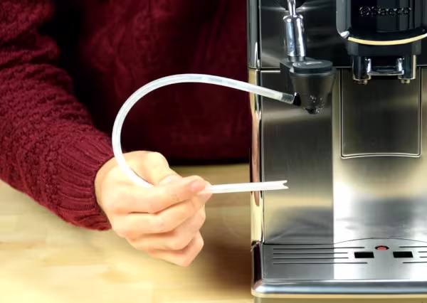 Jak pielęgnować ekspres do kawy? Najczęstsze usterki i jak ich uniknąć