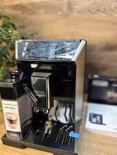 Automatyczny ekspres ciśnieniowy De'Longhi ECAM 550.65.SB (Art. 1399) - AGD Group Łódź