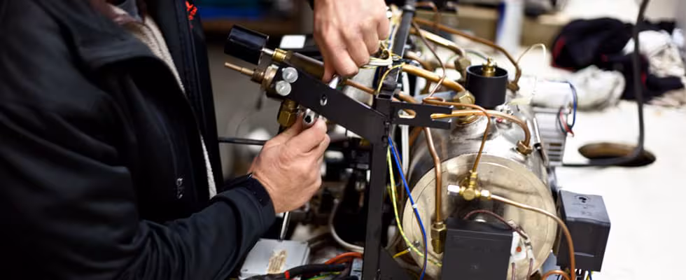 Serwis ekspresów do kawy - kompleksowa konserwacja i naprawa w AGD Group