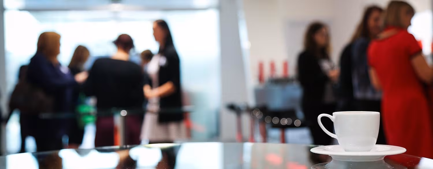 Jak wybrać ekspres do kawy do biura? Poradnik serwisantów 2026