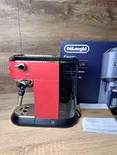 Kolbowy ekspres ciśnieniowy De'Longhi Dedica EC685.R - AGD Group Łódź