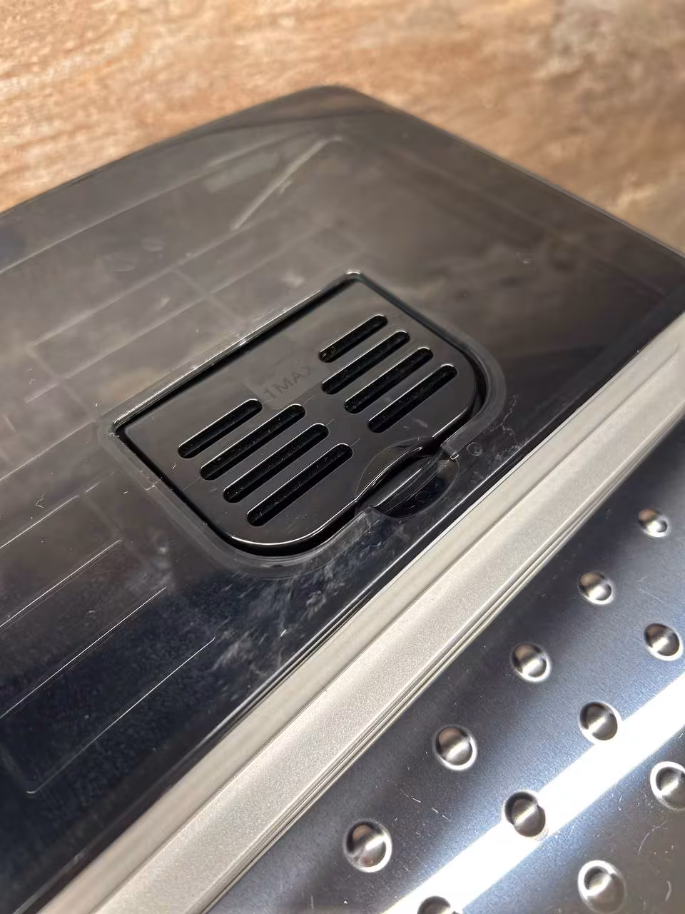 Automatyczny ekspres ciśnieniowy De'Longhi ECAM 23.460.S — miniatura 3