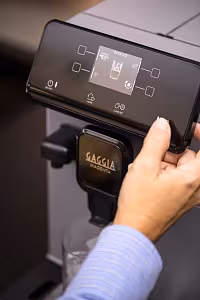 Odkamienianie ekspresu Gaggia — dlaczego zapobiega kosztownym naprawom Odkamienianie ekspresu Gaggia — dlaczego zapobiega kosztownym naprawom