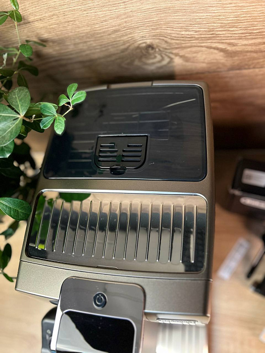 Automatyczny ekspres ciśnieniowy DeLonghi Dinamica Plus ECAM 370.95.T (Art. 1435) — zdjęcie 4 — zdjęcie 5