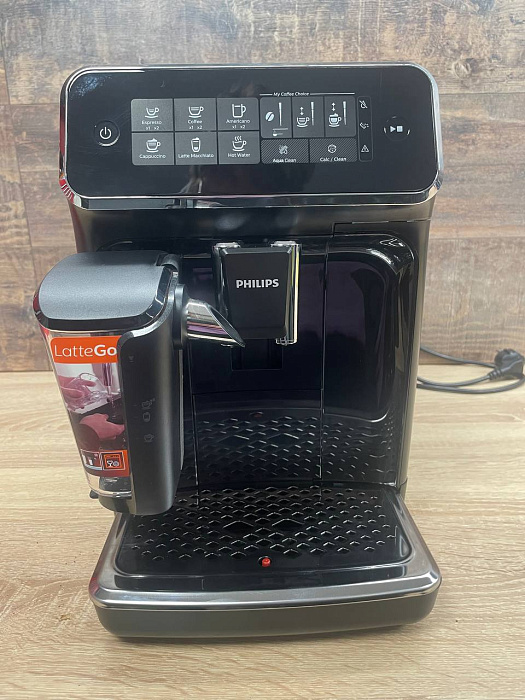 Automatyczny ekspres ciśnieniowy Philips EP3241/50 (Art. 42121) — zdjęcie 6 — zdjęcie 7