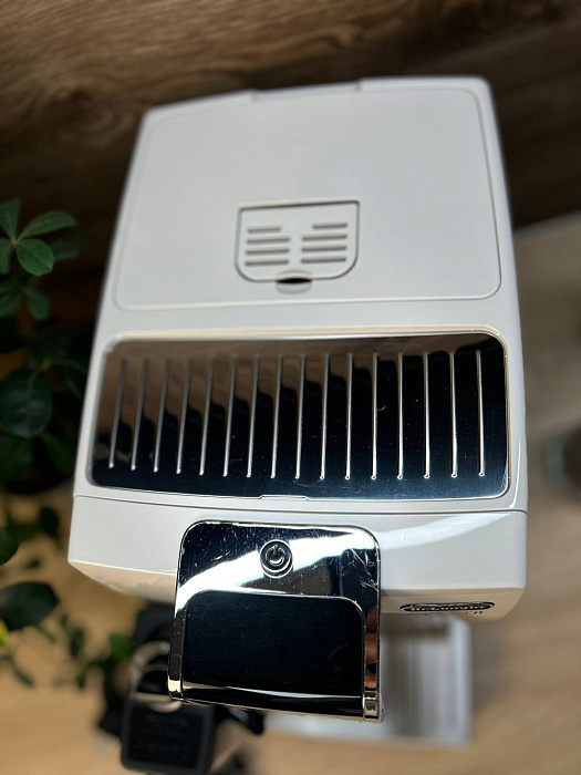 Automatyczny ekspres ciśnieniowy De'Longhi Dinamica ECAM 353.75.W — zdjęcie 4 — zdjęcie 5