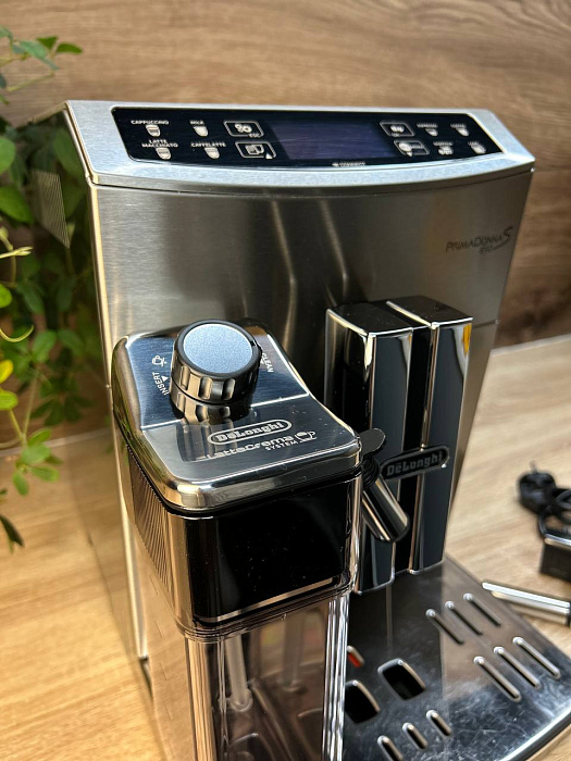 Automatyczny ekspres DeLonghi Primadonna S Evo ECAM 510.55.M (Art. 1396) — zdjęcie 5 — zdjęcie 6