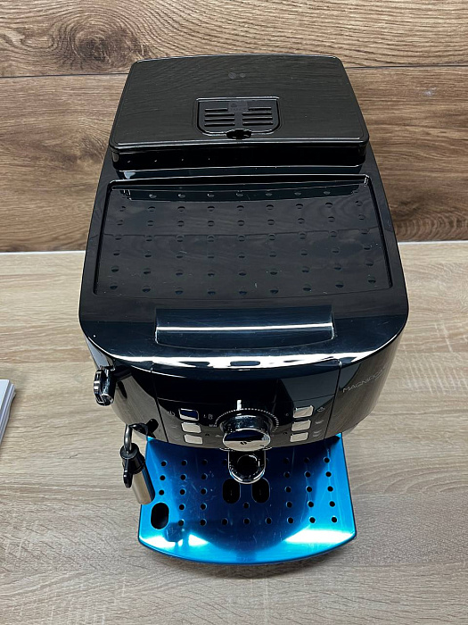 Automatyczny ekspres De'Longhi Magnifica S ECAM 21.117.B — zdjęcie 4 — zdjęcie 5