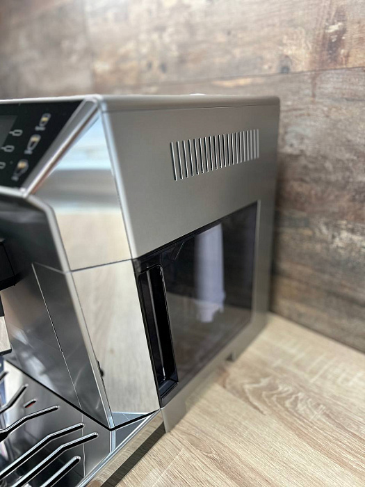 Automatyczny ekspres ciśnieniowy De'Longhi PrimaDonna Class ECAM550.85MS — zdjęcie 4 — zdjęcie 5