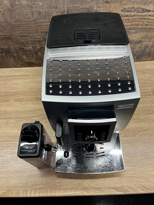 Automatyczny ekspres De'Longhi Cappuccino ECAM 23.460.S — zdjęcie główne produktu AGD Group — zdjęcie 2
