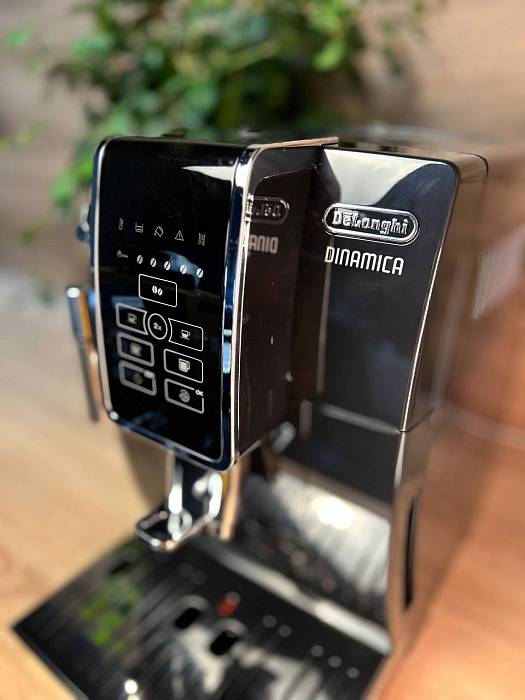 Automatyczny ekspres ciśnieniowy De'Longhi Dinamica ECAM 350.15.B — zdjęcie główne produktu AGD Group — zdjęcie 2