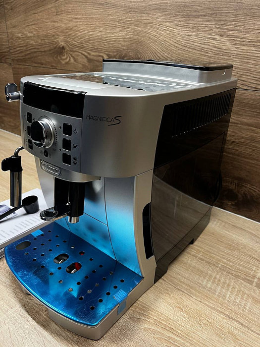 Automatyczny ekspres De'Longhi Magnifica S ECAM 22.110.SB — zdjęcie 4 — zdjęcie 5