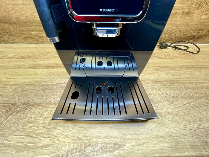 Automatyczny ekspres ciśnieniowy De'Longhi Dinamica ECAM370.85.B (Egz. #2) — zdjęcie 4 — zdjęcie 5