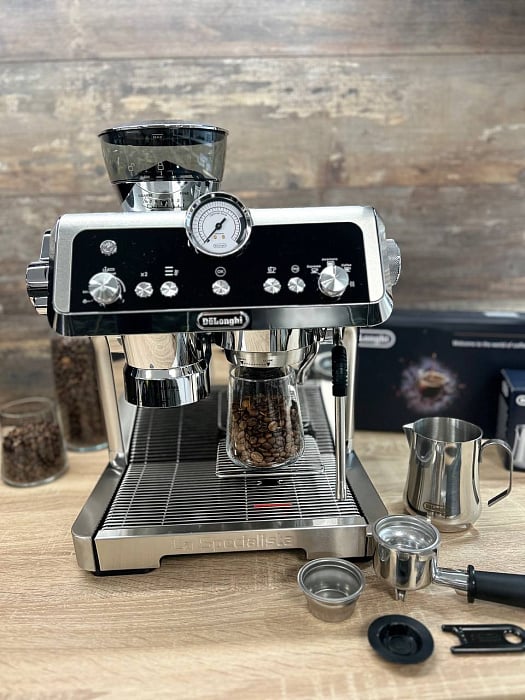 Kolbowy ekspres ciśnieniowy De'Longhi La Specialista Prestigio EC9355.M — zdjęcie główne produktu AGD Group — zdjęcie 2