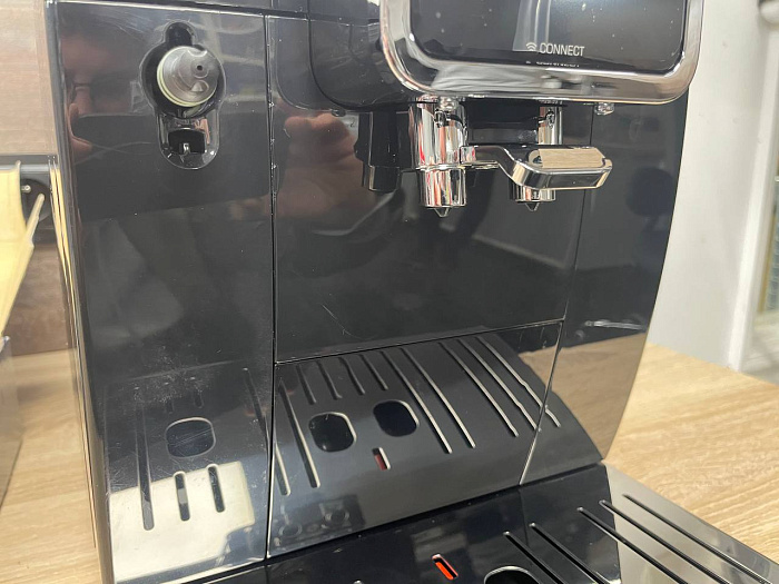 Automatyczny ekspres ciśnieniowy De'Longhi Dinamica ECAM370.85.B — zdjęcie 3 — zdjęcie 4