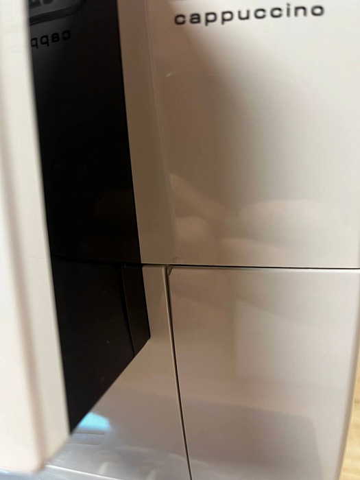 Automatyczny ekspres De'Longhi Cappuccino ECAM 23.460.W — zdjęcie 8 — zdjęcie 9