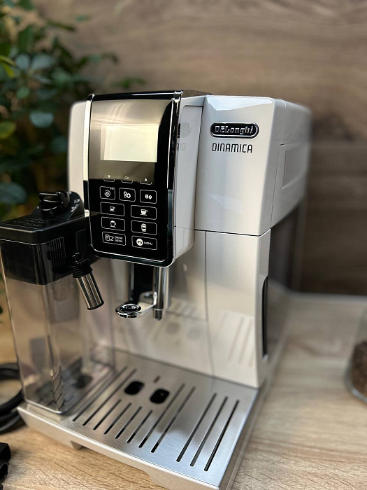 Automatyczny ekspres ciśnieniowy De'Longhi Dinamica ECAM 353.75.W — zdjęcie główne produktu AGD Group — zdjęcie 2