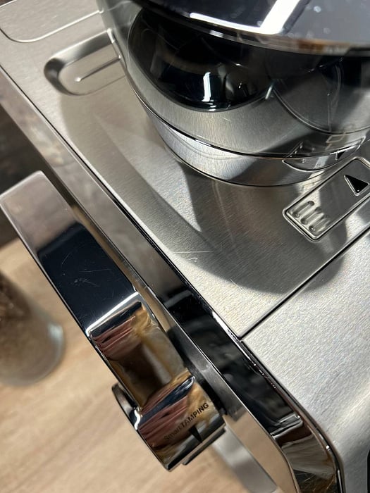 Kolbowy ekspres ciśnieniowy De'Longhi La Specialista Prestigio EC9355.M — zdjęcie 5 — zdjęcie 6