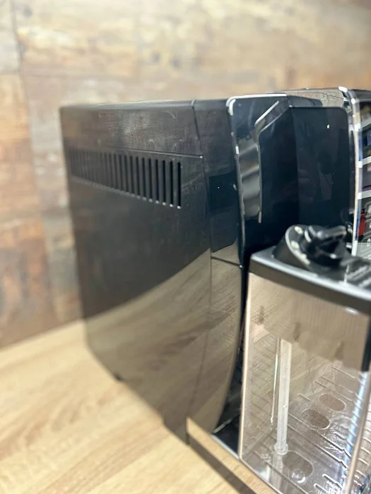 Automatyczny ekspres ciśnieniowy De'Longhi ECAM 350.55B - AGD Group Łódź