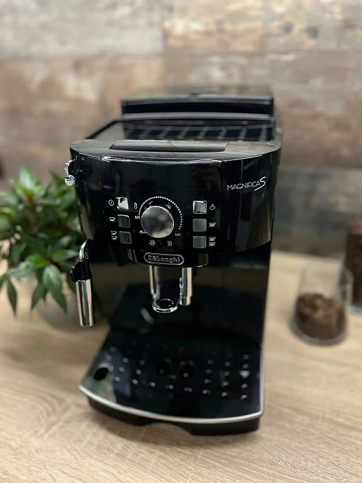 Automatyczny ekspres De'Longhi ECAM 21.117.B Magnifica S - AGD Group Łódź