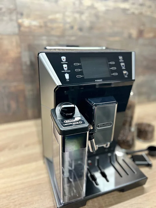 Automatyczny ekspres ciśnieniowy De'Longhi ECAM 550.65.SB - AGD Group Łódź