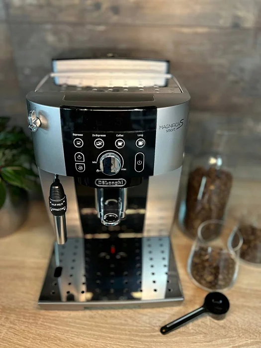 Automatyczny ekspres ciśnieniowy De'Longhi ECAM 250.23.SB - AGD Group Łódź