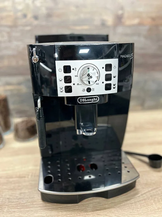 Automatyczny ekspres De'Longhi ECAM 22.110 B Magnifica S - AGD Group Łódź