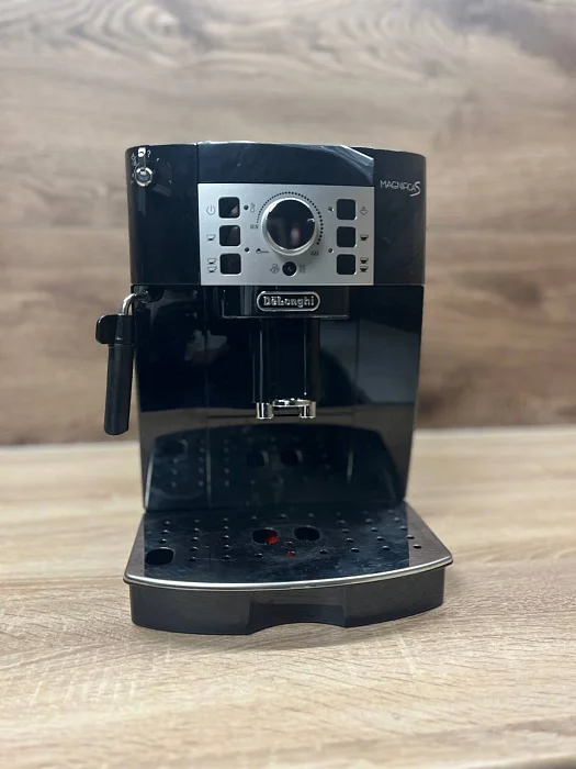 Automatyczny ekspres De'Longhi Magnifica S ECAM 22.110.B - AGD Group Łódź