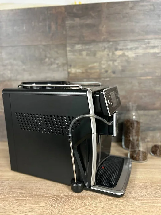 Automatyczny ekspres ciśnieniowy Saeco Xelsis SM7683/00 - AGD Group Łódź