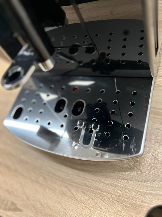 Automatyczny ekspres ciśnieniowy De'Longhi ECAM 22.112.B - AGD Group Łódź