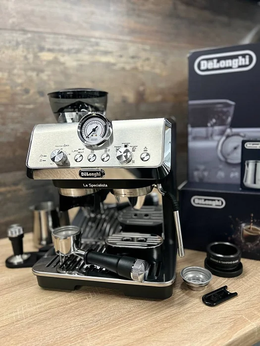 Kolbowy ekspres ciśnieniowy De'Longhi La Specialista Arte EC9155.MB - AGD Group Łódź