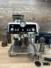 Kolbowy ekspres ciśnieniowy De'Longhi La Specialista Prestigio EC9355.M - AGD Group Łódź