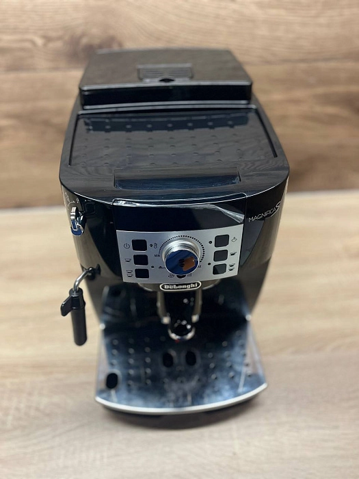 Automatyczny ekspres De'Longhi Magnifica S ECAM 22.110.B