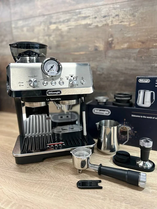 Kolbowy ekspres ciśnieniowy De'Longhi La Specialista Arte EC9155.MB - AGD Group Łódź