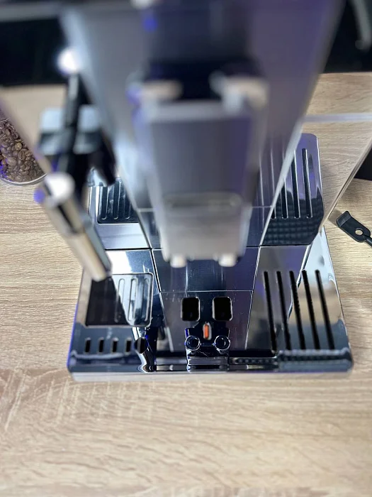 Automatyczny ekspres ciśnieniowy De'Longhi Primadonna ECAM 650.85.MS Elite - AGD Group Łódź