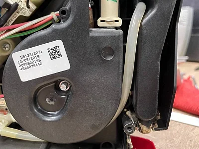 Problem przecieku w ekspresach do kawy Delonghi serii ECAM