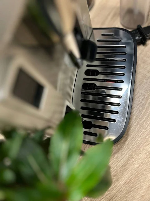 Automatyczny ekspres ciśnieniowy De'Longhi Magnifica Evo ECAM 290.61.SB - AGD Group Łódź