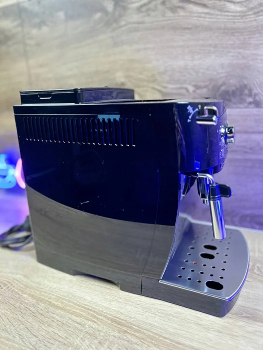 Automatyczny ekspres De'Longhi ECAM 21.117.B Magnifica S - AGD Group Łódź