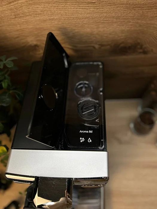 Automatyczny ekspres ciśnieniowy Saeco Incanto HD8918 - AGD Group Łódź