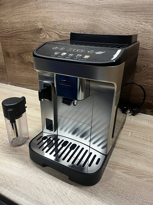 Automatyczny ekspres ciśnieniowy De'Longhi Magnifica Evo 290.61.SB - AGD Group Łódź