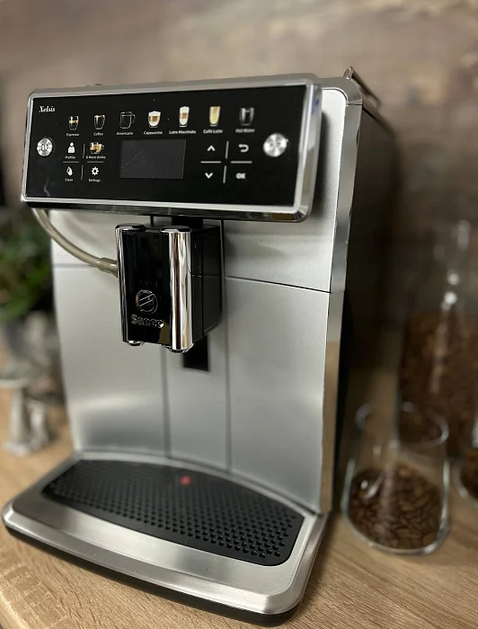 Automatyczny ekspres ciśnieniowy Saeco Xelsis SM7581/00 - AGD Group Łódź