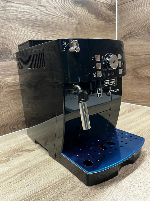 Automatyczny ekspres De'Longhi Magnifica S ECAM 21.117.B - AGD Group Łódź