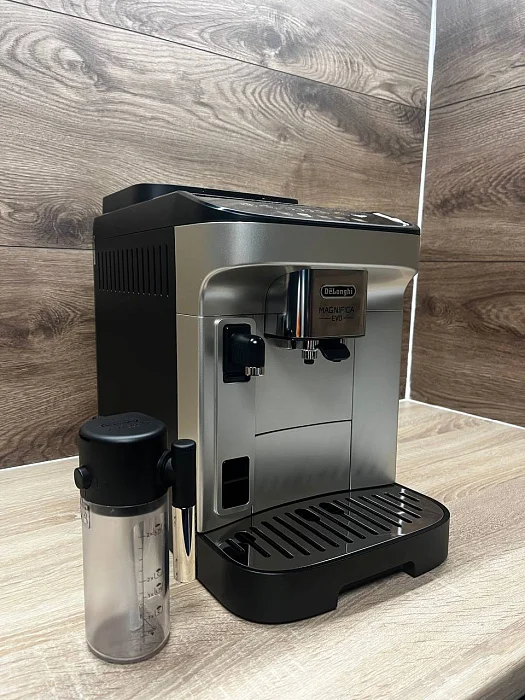 Automatyczny ekspres ciśnieniowy De'Longhi Magnifica Evo 290.61.SB - AGD Group Łódź