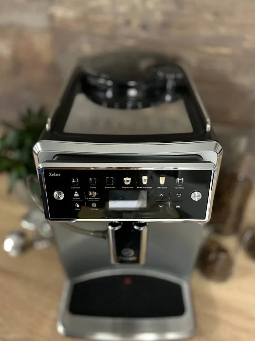 Automatyczny ekspres ciśnieniowy Saeco Xelsis SM7581/00 - AGD Group Łódź