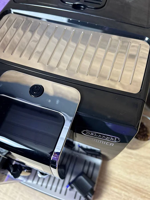 Automatyczny ekspres ciśnieniowy De'Longhi ECAM 350.55B - AGD Group Łódź