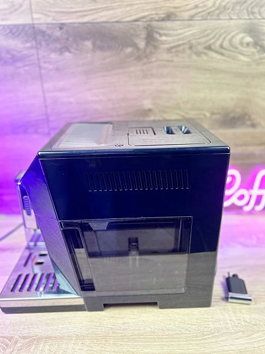 Automatyczny ekspres ciśnieniowy De'Longhi Eletta ECAM 46.860.B - AGD Group Łódź