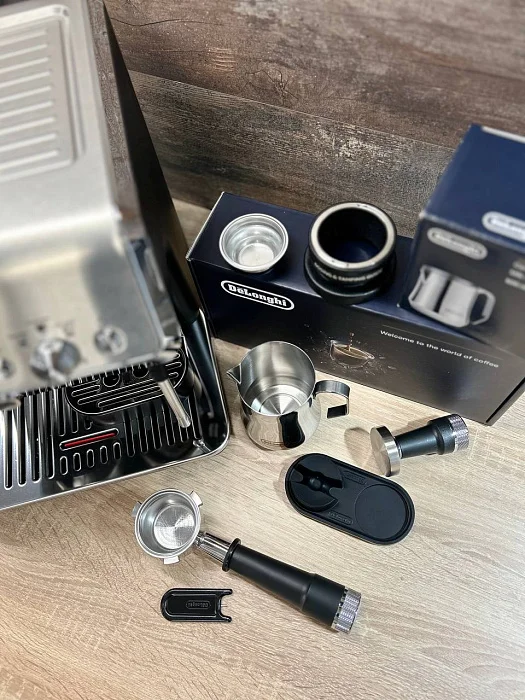 Kolbowy ekspres ciśnieniowy De'Longhi La Specialista Arte EC9155.MB - AGD Group Łódź