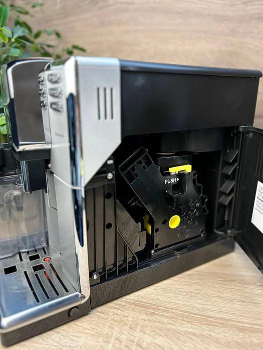 Automatyczny ekspres ciśnieniowy Saeco Incanto HD8918 - AGD Group Łódź