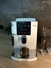 Automatyczny ekspres ciśnieniowy De'Longhi ECAM 220.20.W - AGD Group Łódź